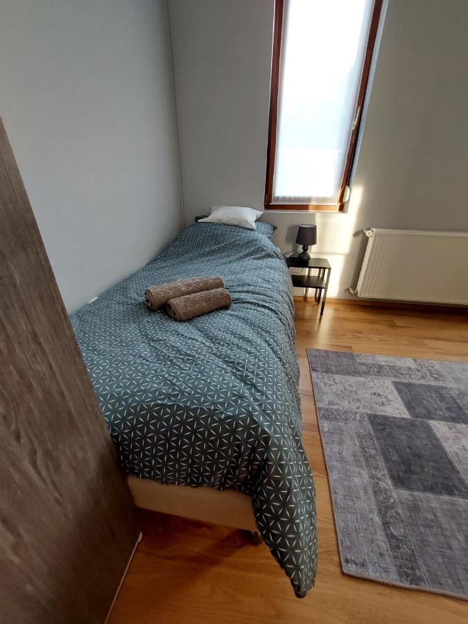 Csaladbarat Vendeglak Szegedi Maganszallashely 9 Fo Reszere, Nagycsaladok Es Barati Tarsasagok Reszere Exteriér fotografie
